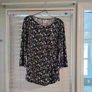 ELLE tunic style top. Large. Black, silver and white flower print.